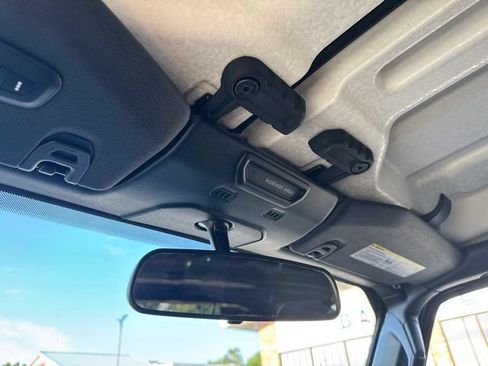 Used 2019 Jeep Wrangler Unlimited Sahara w/ Cold Weather Group AWD/4WD image 38