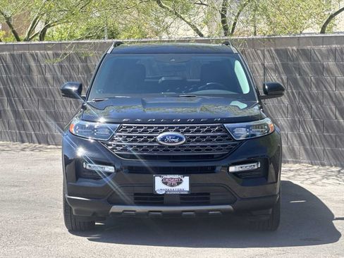 Used 2023 Ford Explorer XLT w/ Equipment Group 202A RWD image 3