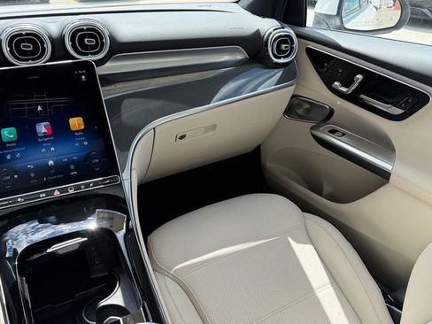 Certified 2025 Mercedes-Benz GLC 300 4MATIC image 29