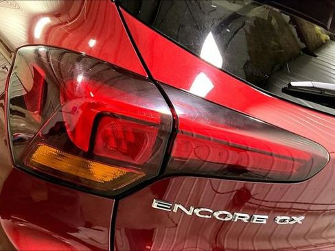 Certified 2022 Buick Encore GX Essence w/ Experience Buick Package image 8