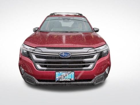 Used 2025 Subaru Forester Limited image 3