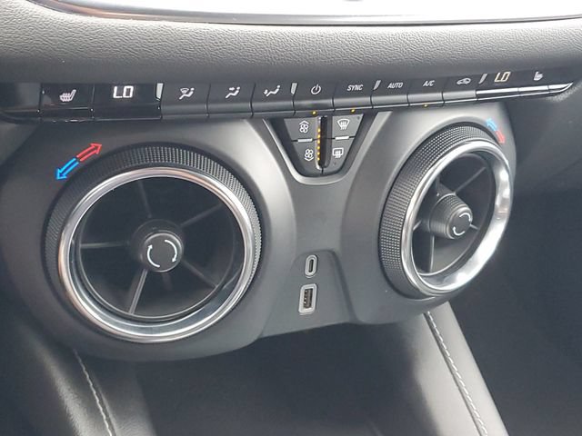 Certified 2024 Chevrolet Blazer LT w/ Midnight/Sport Edition FWD image 26
