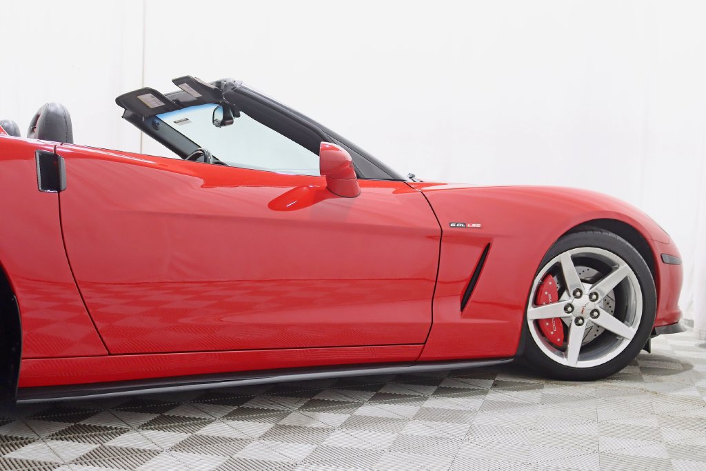 Used 2005 Chevrolet Corvette Convertible w/ Preferred Equipment Group RWD image 10