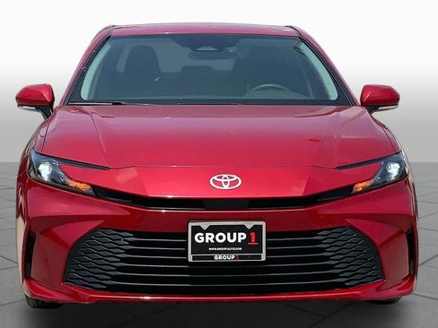 Used 2025 Toyota Camry LE w/ Convenience Package FWD image 4