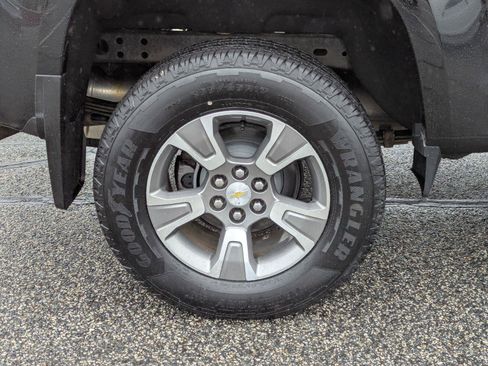 Used 2018 Chevrolet Colorado Z71 AWD/4WD image 35
