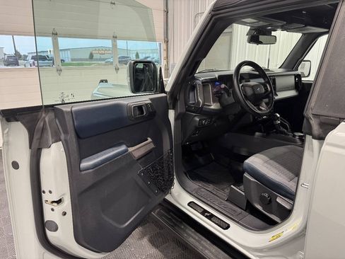 Used 2021 Ford Bronco Outer Banks AWD/4WD image 4
