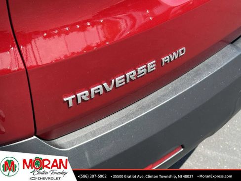 Certified 2023 Chevrolet Traverse LT w/ LT Premium Package AWD/4WD image 11