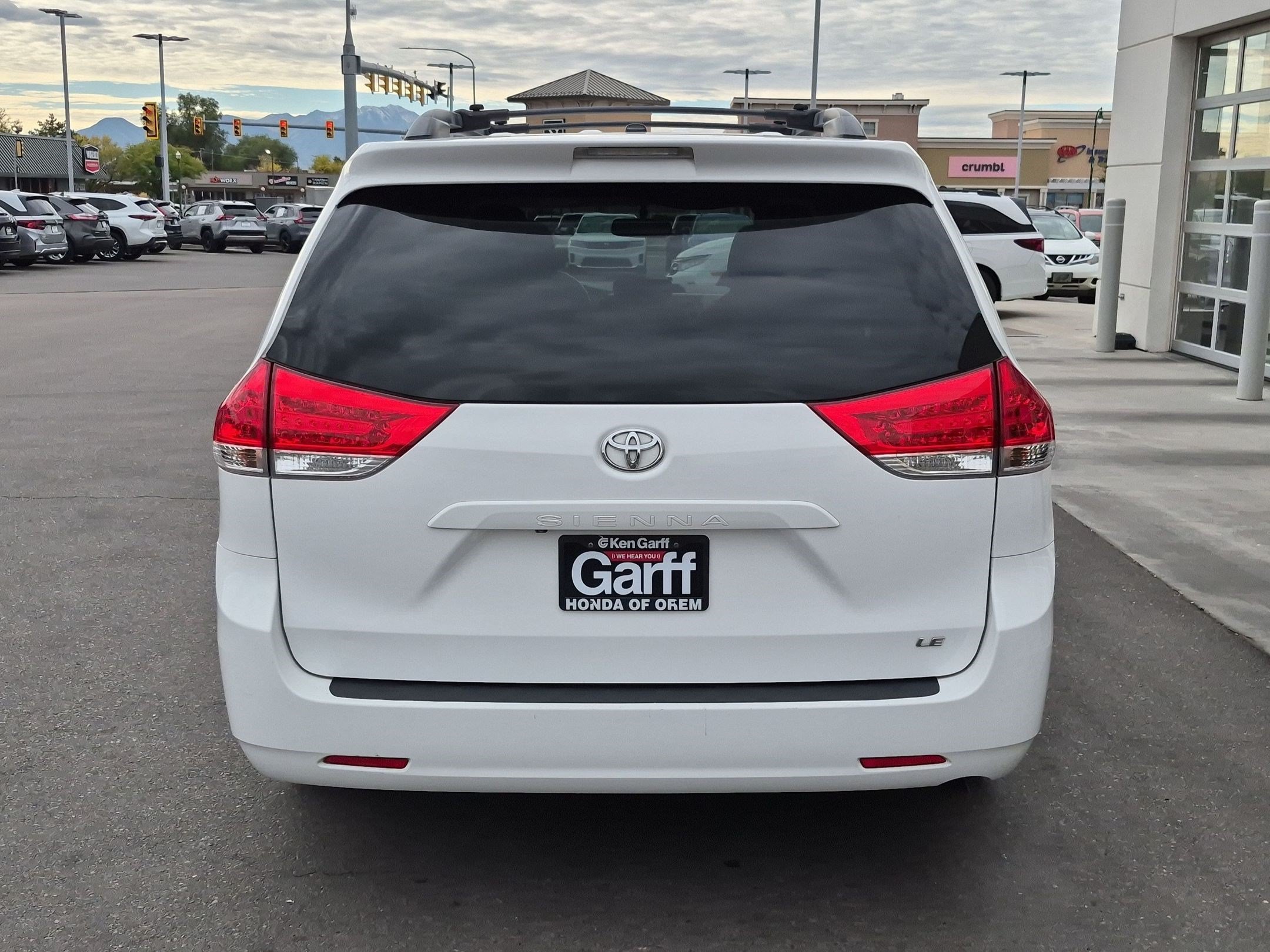Used 2014 Toyota Sienna LE FWD image 7