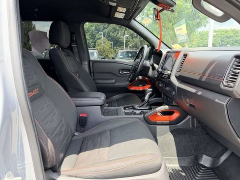 Used 2023 Nissan Frontier PRO-4X w/ Pro Convenience Package AWD/4WD image 10