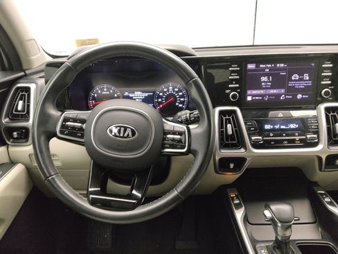 Used 2021 Kia Sorento S image 22