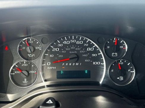 Used 2025 Chevrolet Express 3500 LT w/ LT Preferred Equipment Group RWD image 14