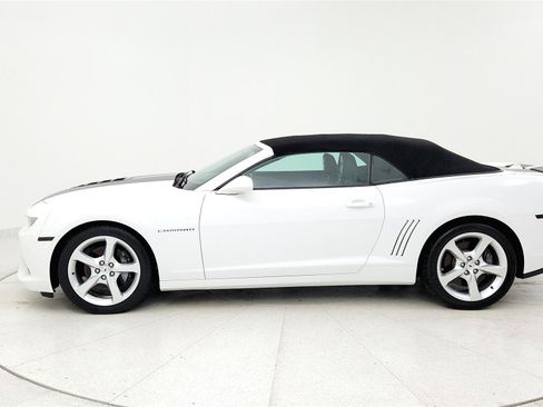 Used 2015 Chevrolet Camaro SS w/ RS Package RWD image 2