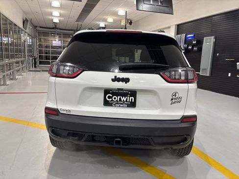 Used 2022 Jeep Cherokee Latitude w/ Sun & Sound Group image 5