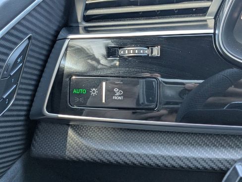 Used 2024 Audi RS Q8 image 21