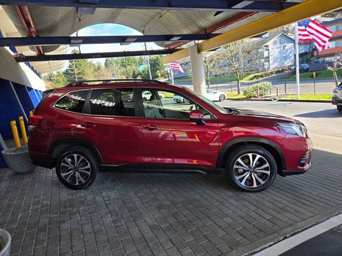 Used 2024 Subaru Forester Limited image 4
