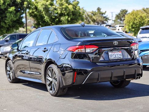 Certified 2024 Toyota Corolla SE image 6