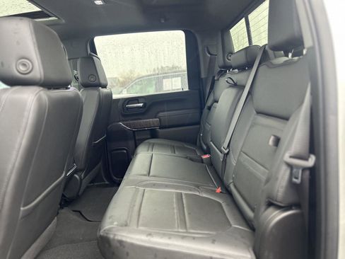 Used 2023 GMC Sierra 2500 Denali w/ Denali Ultimate Package image 7