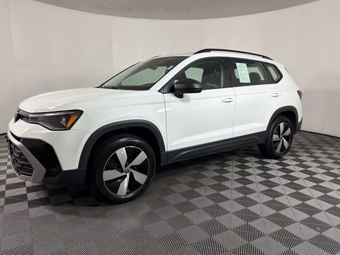 Used 2025 Volkswagen Taos S AWD/4WD image 23