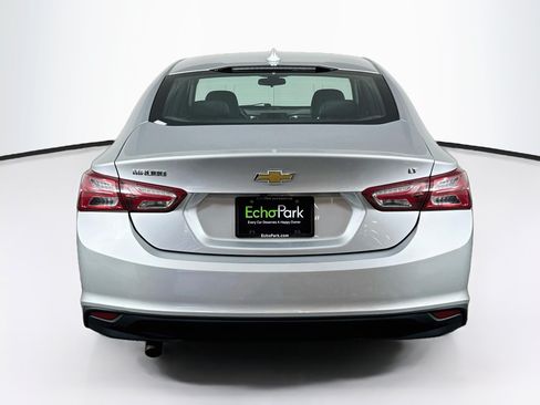 Used 2021 Chevrolet Malibu LT FWD image 7
