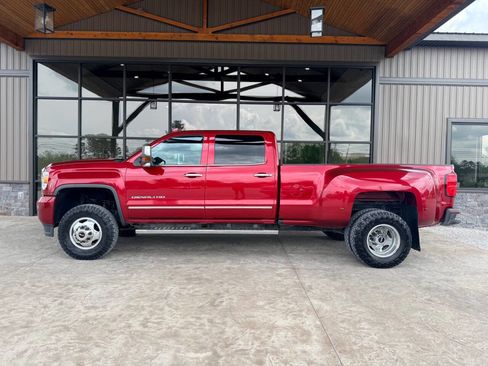 Used 2019 GMC Sierra 3500 Denali w/ Duramax Plus Package AWD/4WD image 1