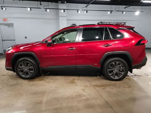 Certified 2024 Toyota RAV4 Limited w/ Advanced Technology Package AWD/4WD image 4