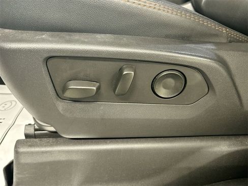 Used 2024 GMC Sierra 2500 AT4 w/ AT4 Premium Plus Package image 10