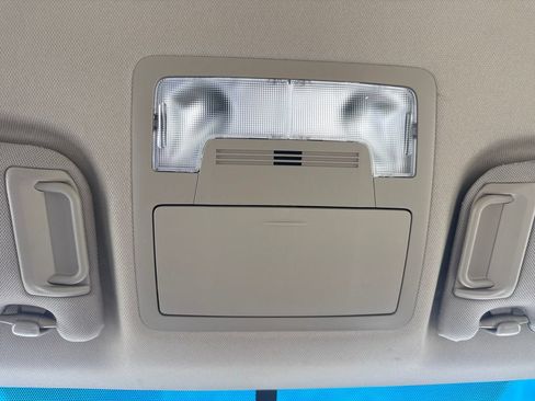 Used 2013 Toyota Camry FWD image 26