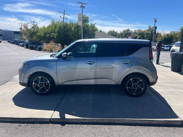 Used 2023 Kia Soul EX FWD image 4