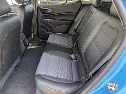 Used 2025 Chevrolet Trax LT w/ LPO, Blackout Package image 24