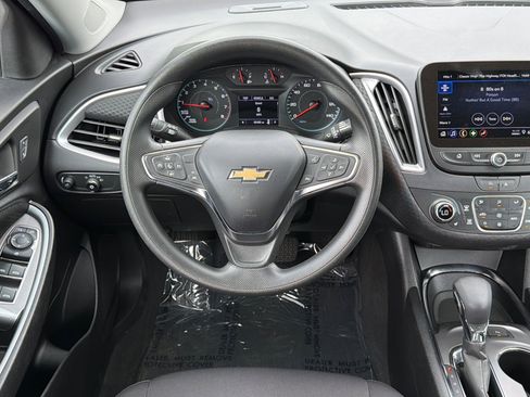 Used 2024 Chevrolet Malibu LT FWD image 14