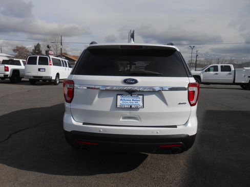 Used 2017 Ford Explorer 4WD image 8