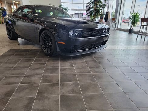 Used 2023 Dodge Challenger SRT Hellcat image 11