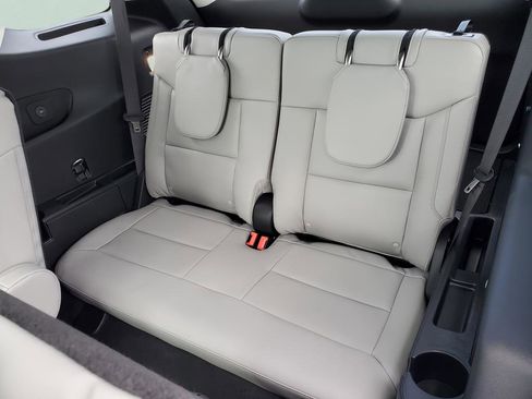 New 2025 Ford Explorer Active w/ Active Comfort Package image 39