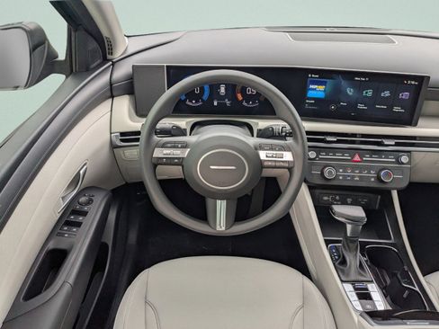 New 2026 Hyundai Tucson SE FWD image 18