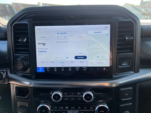 Certified 2025 Ford F150 Lariat w/ Equipment Group 501A Mid image 21