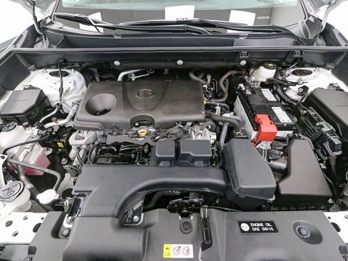Used 2024 Toyota RAV4 XLE w/ Convenience Package AWD/4WD image 15