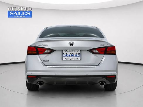 Used 2021 Nissan Altima 2.5 SR FWD image 6