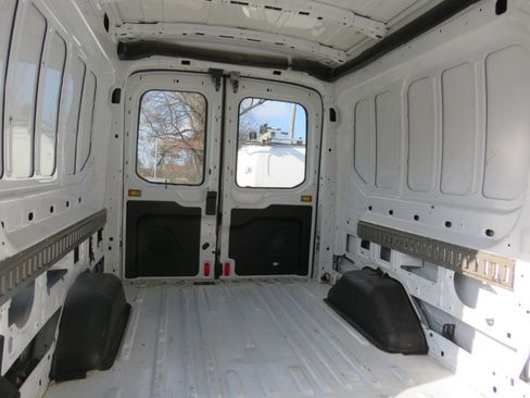 Used 2019 Ford Transit 250 148 Medium Roof image 21