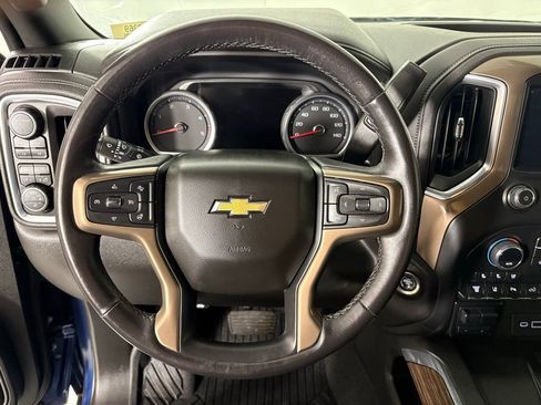 Used 2022 Chevrolet Silverado 2500 High Country w/ Z71 Off-Road Package image 27