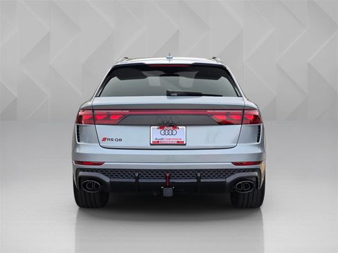 New 2025 Audi RS Q8 performance image 6