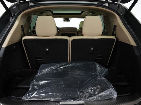 Used 2023 Acura MDX SH-AWD w/ Advance Package image 12