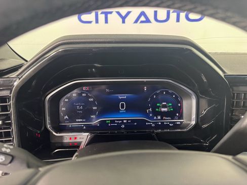 Used 2024 Chevrolet Silverado 2500 LT w/ Convenience Package image 22