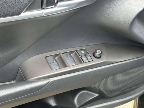 Used 2023 Toyota Camry SE AWD/4WD image 16