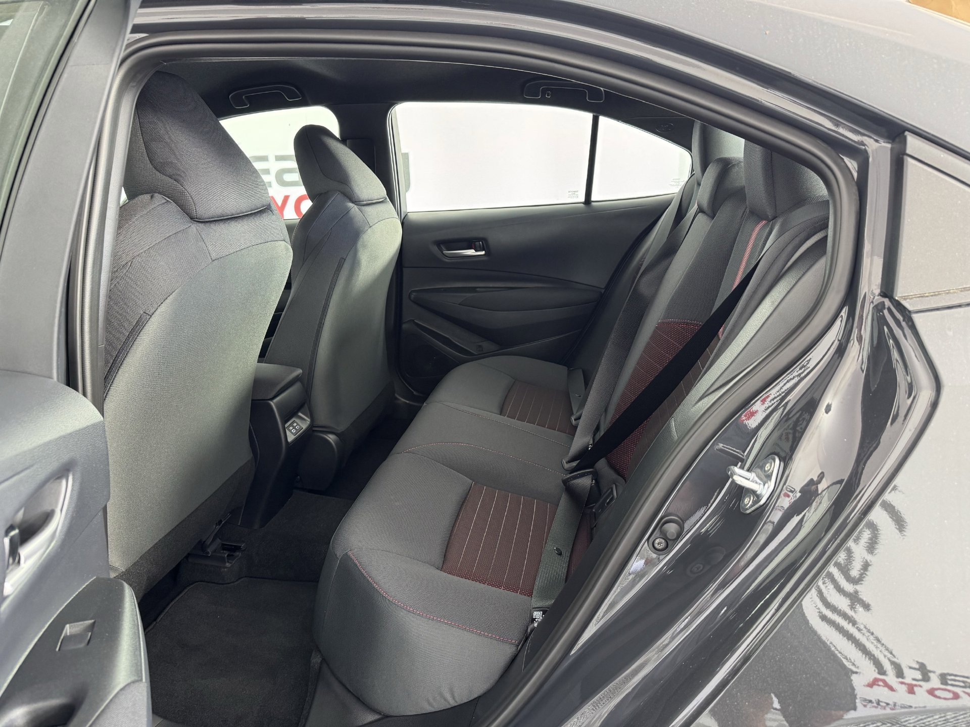New 2026 Toyota Corolla SE FWD image 6