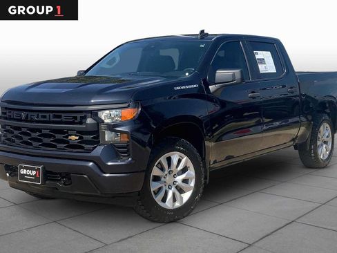 Used 2022 Chevrolet Silverado 1500 Custom AWD/4WD image 1