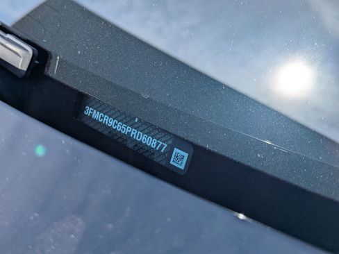 Used 2023 Ford Bronco Sport Outer Banks w/ Tech Package image 6