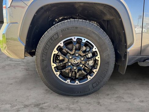Used 2025 Toyota Tundra SR5 w/ TRD Off-Road Package AWD/4WD image 9