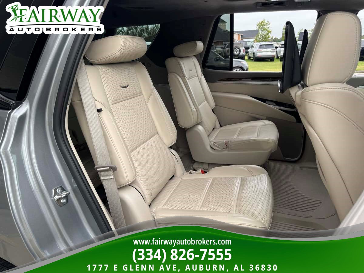 Used 2026 Cadillac Escalade Platinum Sport w/ LPO, ONYX Package AWD/4WD image 13