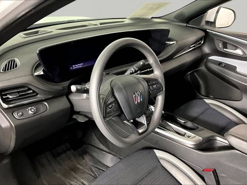Certified 2024 Buick Envista Preferred w/ Advanced Safety Package FWD image 16