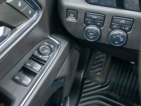 Used 2023 Chevrolet Silverado 1500 LT AWD/4WD image 22